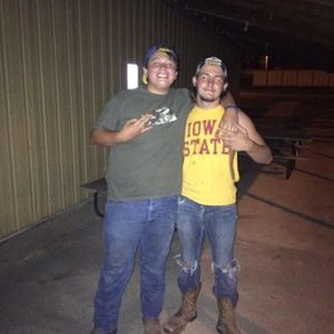 Meet your Posher, Trinton